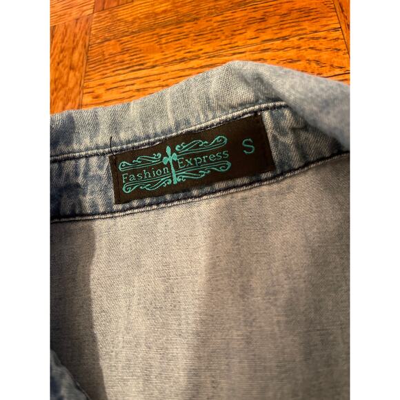 SEDONA SUNSET CACTUS SCENE WESTERN YOKE DENIM BUTTON DOWN SMALL - Picture 3 of 7